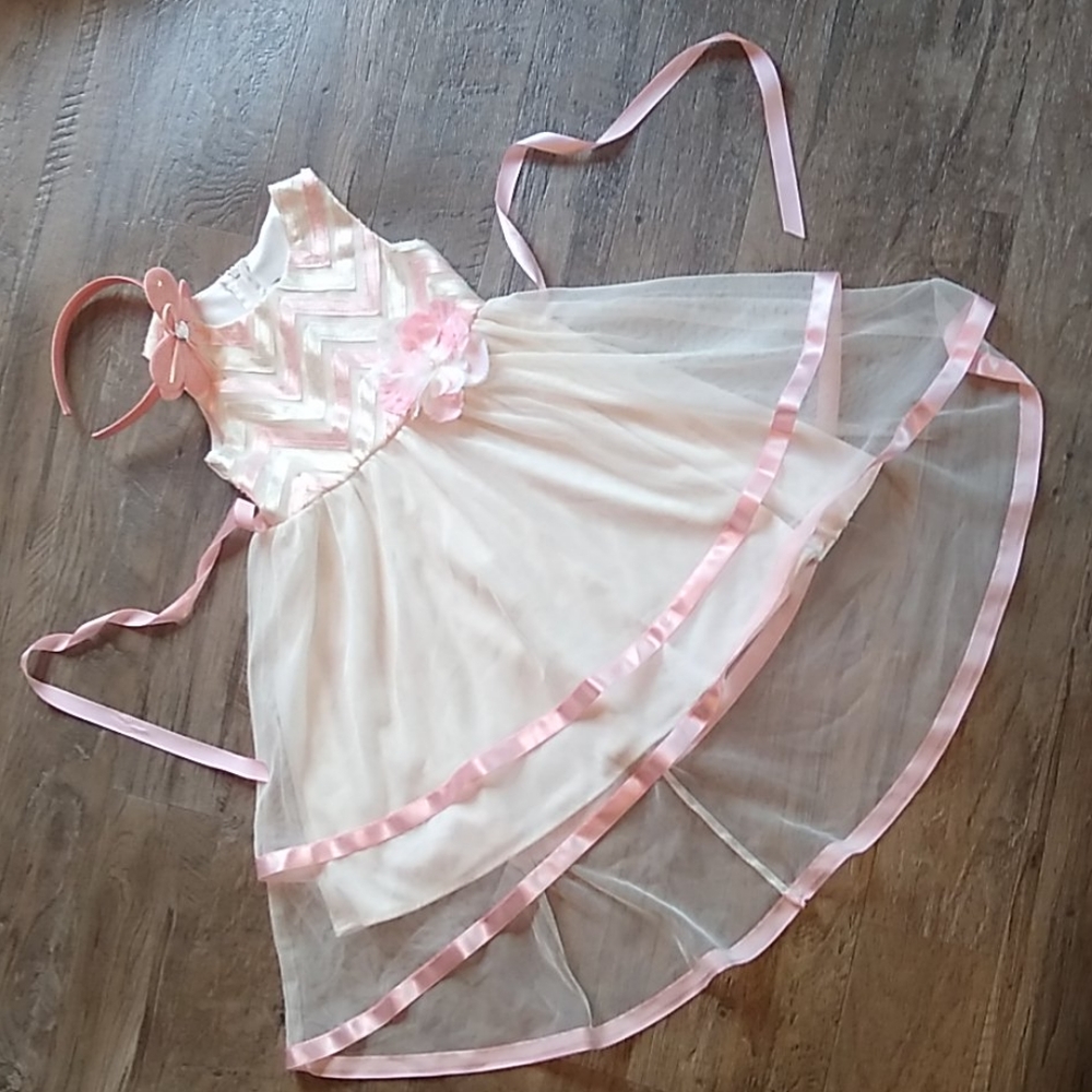 Rare Editions Size 4 Pink and ivory dress